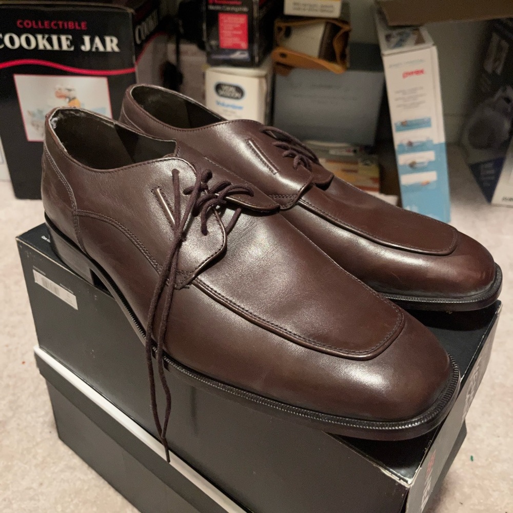 Like New Stafford Signature Brown Dress Shoes